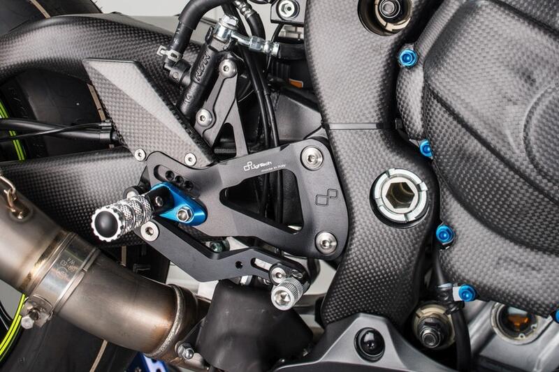 Adjustable Rear Sets With Fixed Foot Pegs for Suzuki Naturale